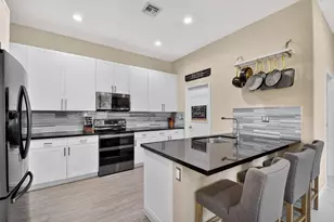 6941 Bruce Ct, Lake Worth, FL 33463 - Photo 3