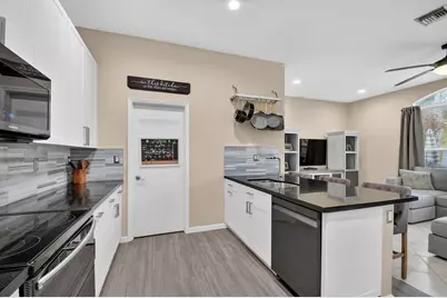 6941 Bruce Court, Lake Worth, FL 33463 - Photo 5