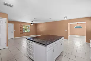 432 SE Whitmore Dr, Port Saint Lucie, FL 34984 - Photo 5