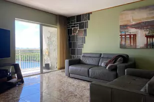 400 Kings Point Dr, Sunny Isles Beach, FL 33160 - Photo 29