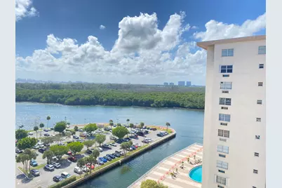 400 Kings Point Drive #1423, Sunny Isles Beach, FL 33160 - Photo 21