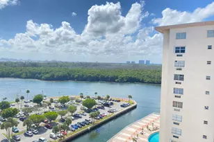 400 Kings Point Dr, Sunny Isles Beach, FL 33160 - Photo 21