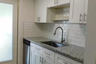 640 SE 2nd Ave, Boynton Beach, FL 33435 - Photo 9