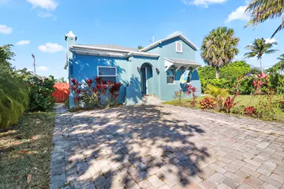 301 Hawthorne Drive, Lake Park, FL 33403 - Photo 3