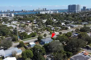 301 Hawthorne Dr, Lake Park, FL 33403 - Photo 39