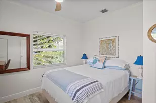 301 Hawthorne Dr, Lake Park, FL 33403 - Photo 15