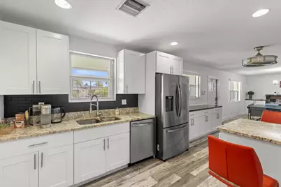 944 Hansen Street, West Palm Beach, FL 33405 - Photo 3