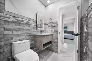 6279 Bay Club Dr, Fort Lauderdale, FL 33308 - Photo 13