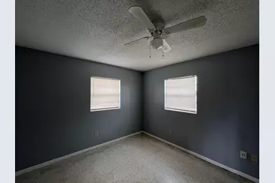 2426 Seneca Avenue, Fort Pierce, FL 34946 - Photo 9