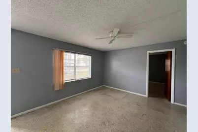 2426 Seneca Avenue, Fort Pierce, FL 34946 - Photo 3