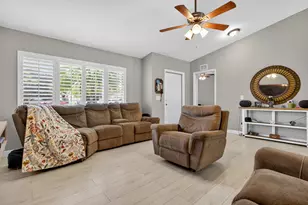 7521 SW 6th Ct, North Lauderdale, FL 33068 - Photo 13