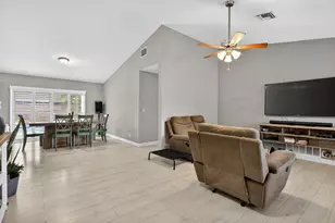 7521 SW 6th Ct, North Lauderdale, FL 33068 - Photo 11