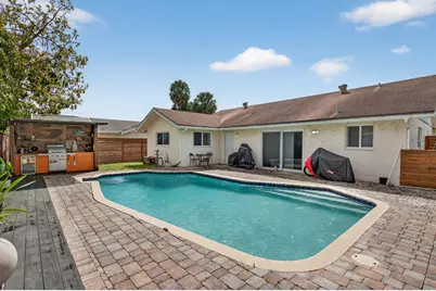 7521 SW 6th Court, North Lauderdale, FL 33068 - Photo 7