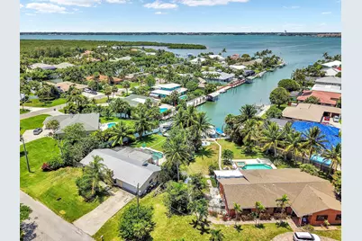 1902 Mimosa Avenue, Fort Pierce, FL 34949 - Photo 3