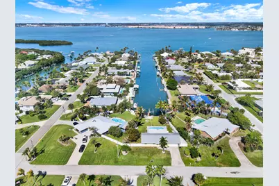 1902 Mimosa Avenue, Fort Pierce, FL 34949 - Photo 7