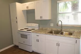 135 Lake Carol Dr E, West Palm Beach, FL 33411 - Photo 7