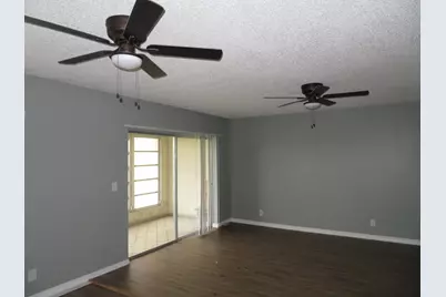 135 Lake Carol Drive E #135, West Palm Beach, FL 33411 - Photo 5