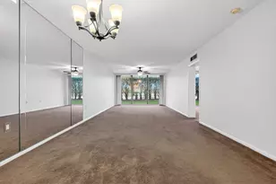 2811 Village Blvd, West Palm Beach, FL 33409 - Photo 11