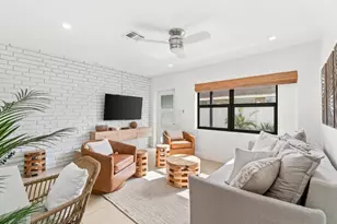 217 NE 11th St, Delray Beach, FL 33444 - Photo 9