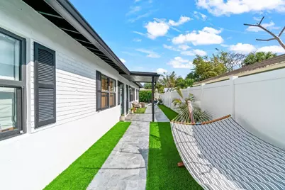 217 NE 11th Street, Delray Beach, FL 33444 - Photo 25