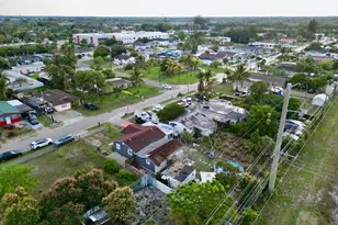 2743 Kentucky St, West Palm Beach, FL 33406 - Photo 9