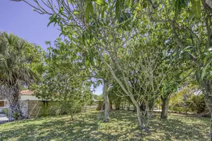 711 12th Ave N, Lake Worth Beach, FL 33460 - Photo 13