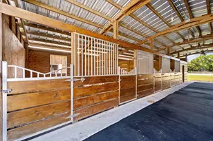 13717 E Citrus Dr, Loxahatchee Groves, FL 33470 - Photo 11