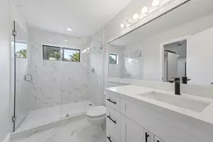 4183 Palm Bay Cir, West Palm Beach, FL 33406 - Photo 3