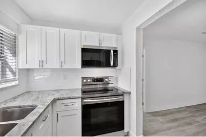 1373 W 30th Street, Riviera Beach, FL 33404 - Photo 15