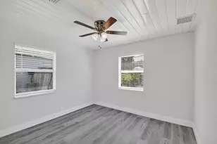 1373 W 30th St, Riviera Beach, FL 33404 - Photo 23