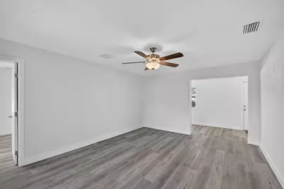 1373 W 30th Street, Riviera Beach, FL 33404 - Photo 11