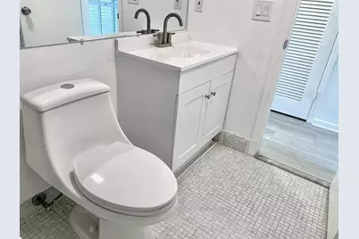 98 E Tilford Place, Deerfield Beach, FL 33442 - Photo 15