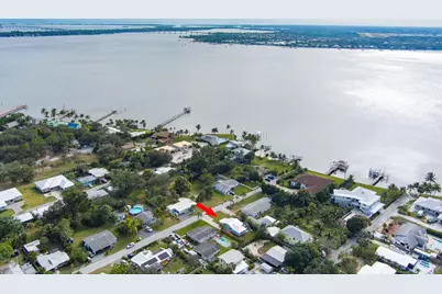 1036 NE Wright Avenue, Jensen Beach, FL 34957 - Photo 11