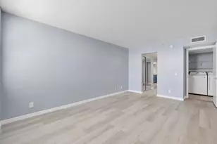 105 Lake Emerald Dr, Oakland Park, FL 33309 - Photo 9