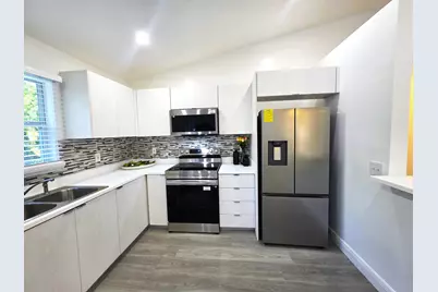 490 13th Lane SW, Vero Beach, FL 32962 - Photo 13