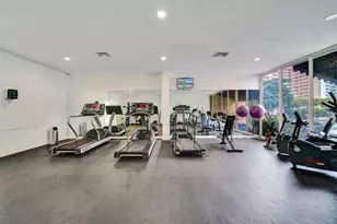 100 Golden Isles Dr, Hallandale Beach, FL 33009 - Photo 37