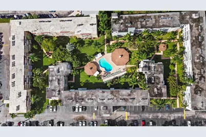 1333 E Hallandale Beach Boulevard #409, Hallandale Beach, FL 33009 - Photo 5