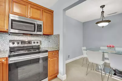 5272 Bosque Lane #31, West Palm Beach, FL 33415 - Photo 3