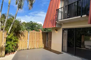 3249 Gardens E Dr, Palm Beach Gardens, FL 33410 - Photo 3