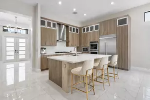 17317 Santaluce Mnr, Boca Raton, FL 33496 - Photo 5