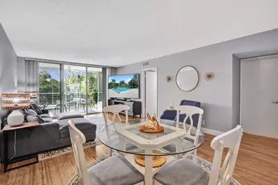 4200 Oaks Terrace #203, Pompano Beach, FL 33069 - Photo 3