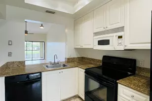 2297 SW 15th St, Deerfield Beach, FL 33442 - Photo 9