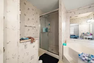 23018 Atlantic Cir, Boca Raton, FL 33428 - Photo 9