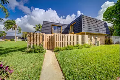 187 Woodland Road, Palm Springs, FL 33461 - Photo 1