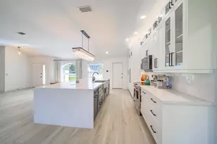 1853 Shower Tree Way, Wellington, FL 33414 - Photo 7