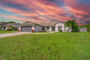 1853 Shower Tree Way, Wellington, FL 33414 - Photo 5