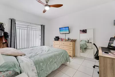 8771 NW 141st Terrace, Miami Lakes, FL 33018 - Photo 15