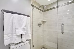 77 S Birch Rd, Fort Lauderdale, FL 33316 - Photo 29