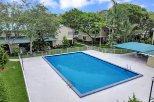 576 Westree Ln, Plantation, FL 33324 - Photo 3