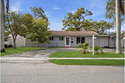 330 SE 6th Street, Pompano Beach, FL 33060 - Photo 1